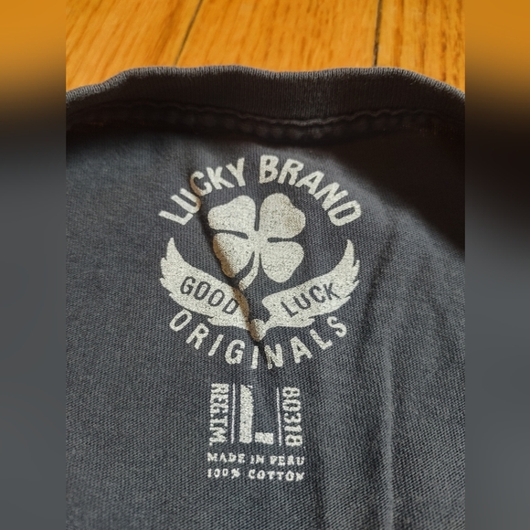 3 for $23 Tops!! Men's Lucky Brand Tee, Size Large - Picture 3 of 3